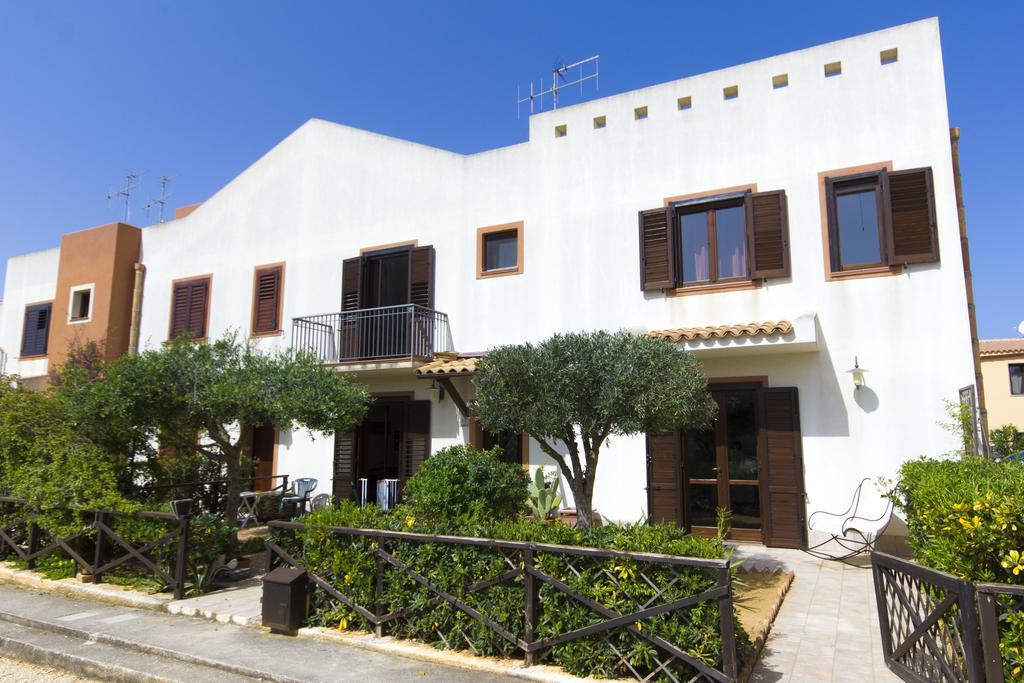 בירג'י וקי Stagnone Holiday Apartment מראה חיצוני תמונה